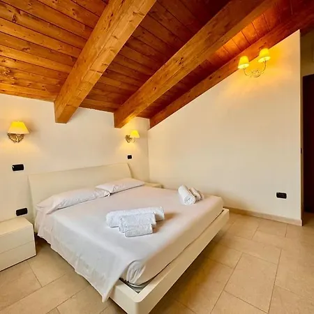 Nuras - Casa Le Ginestre *