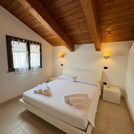 Nuras - Casa Le Ginestre *