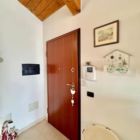 Nura's - Casa Le Ginestre Alghero