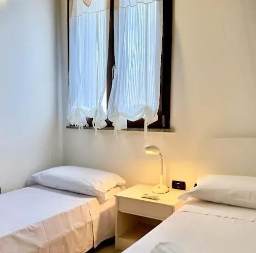 Nura's - Casa Le Ginestre Апартаменты