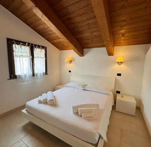 Nura's - Casa Le Ginestre *